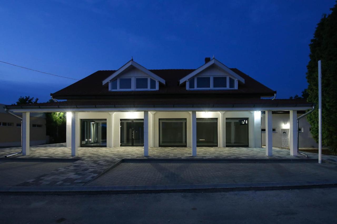 White Apartman Siófok Exterior foto